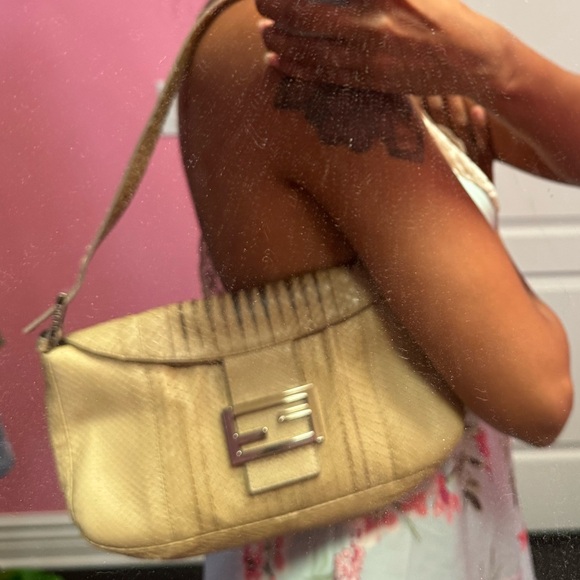 Fendi Python Baguette - Picture 12 of 12
